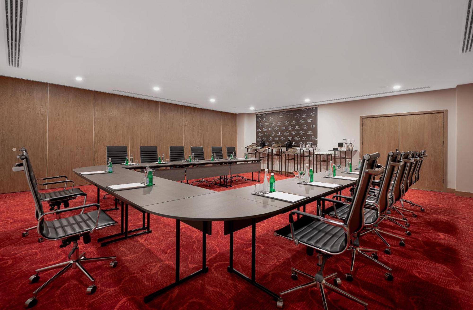 Concorde Tower Hotel & Casino Нікосія Екстер'єр фото Meeting room