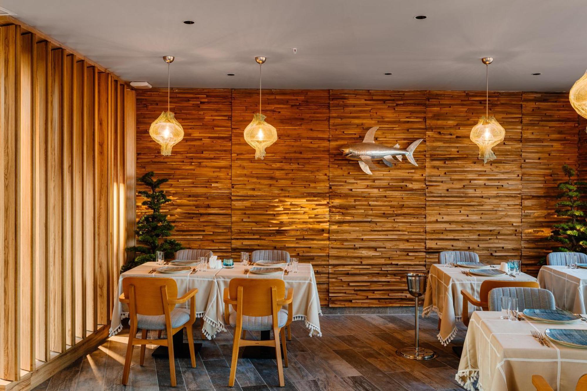 Concorde Tower Hotel & Casino Нікосія Екстер'єр фото Restaurant interior